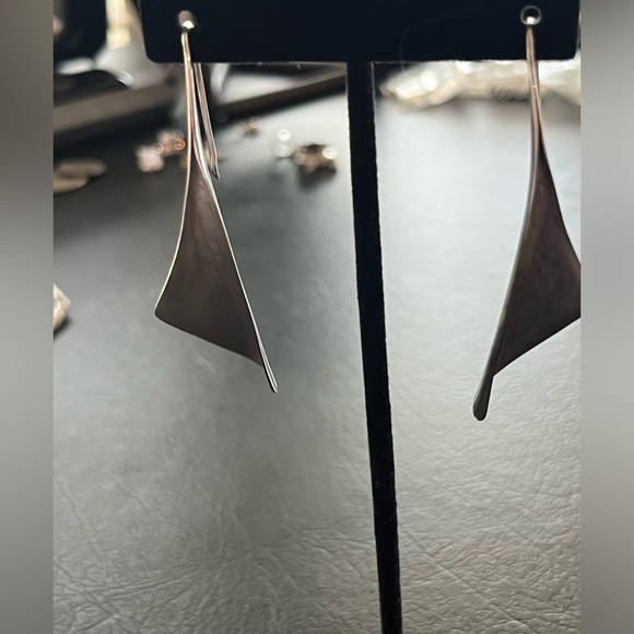 Etched Sterling Silver dangle earrings - Picture 2 of 8